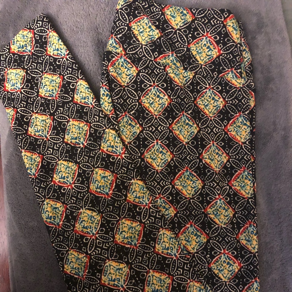 LuLaRoe OS Holiday Leggings. NWT. Quick ship!
